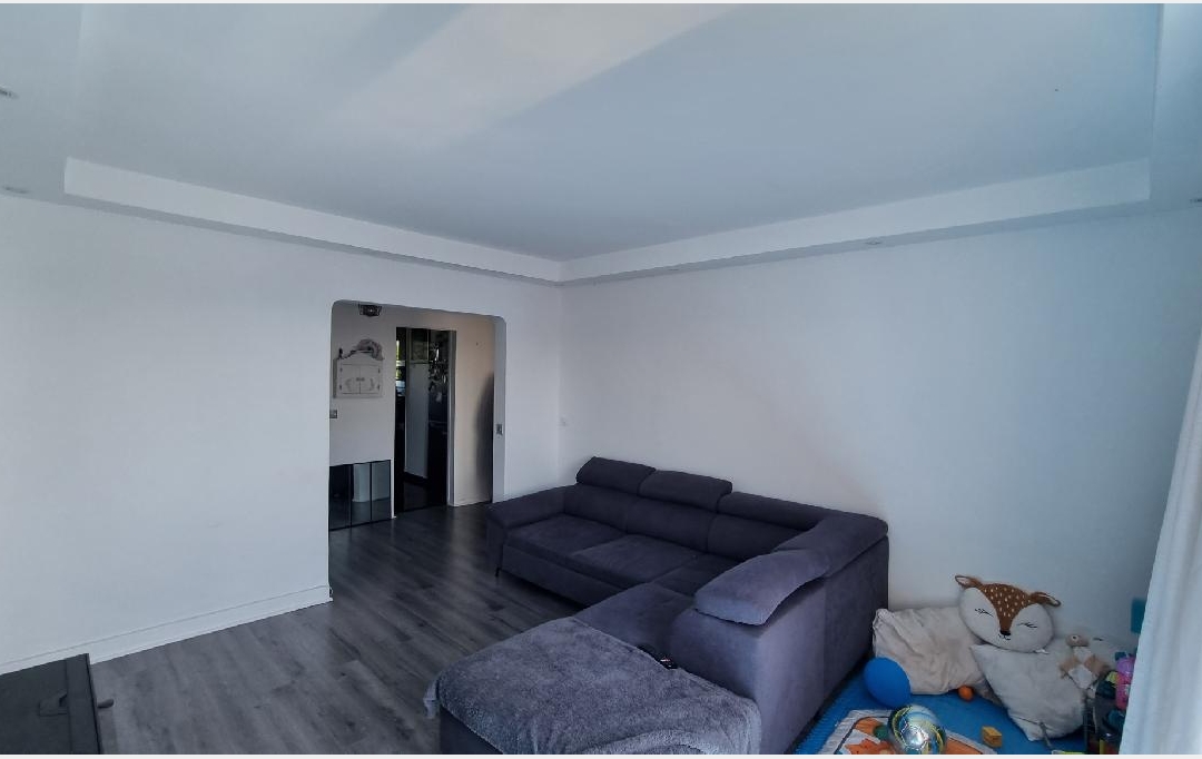 Annonces MAISONS ALFORT : Appartement | L'HAY-LES-ROSES (94240) | 48 m2 | 209 000 € 