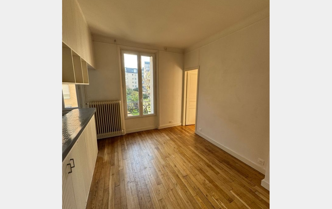 Annonces MAISONS ALFORT : Appartement | CHARENTON-LE-PONT (94220) | 41 m2 | 1 295 € 