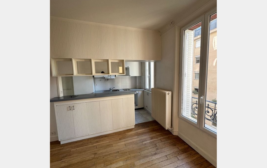 Annonces MAISONS ALFORT : Appartement | CHARENTON-LE-PONT (94220) | 41 m2 | 1 295 € 