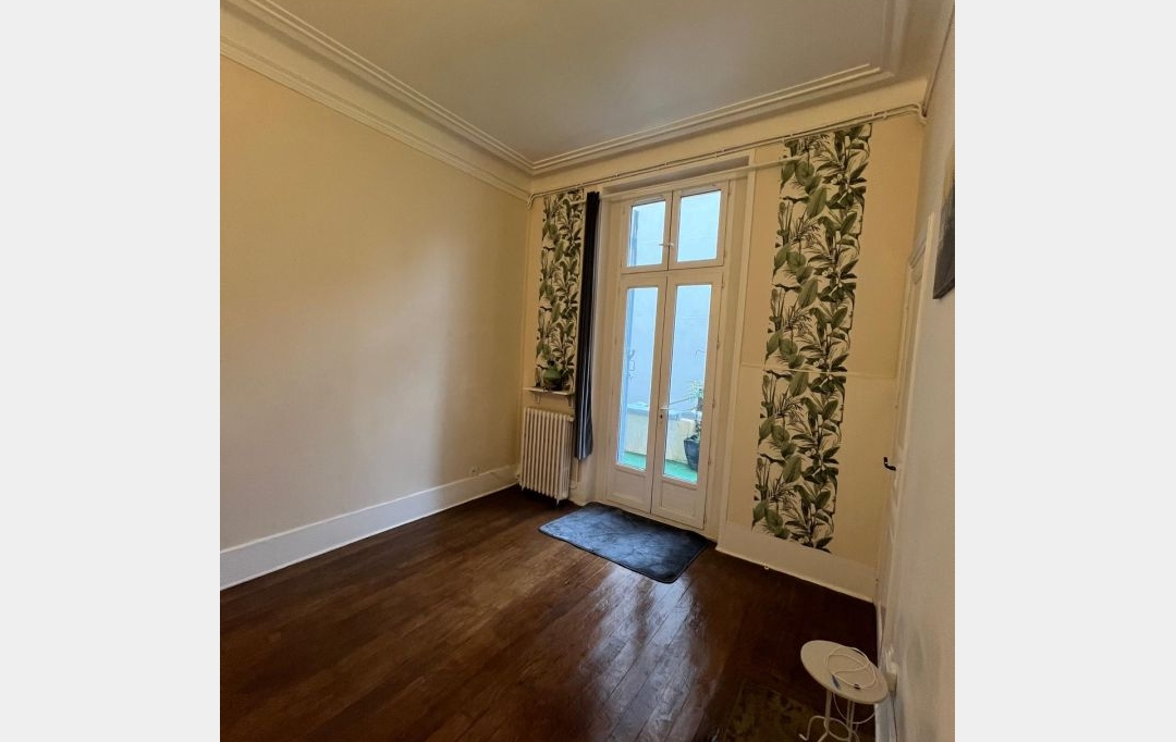 Annonces MAISONS ALFORT : Appartement | CHARENTON-LE-PONT (94220) | 30 m2 | 1 150 € 